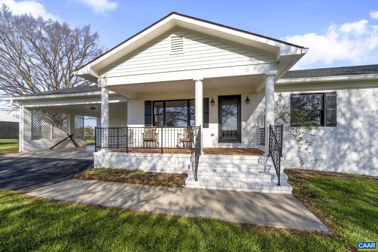 912 Shores Rd - Photo 1