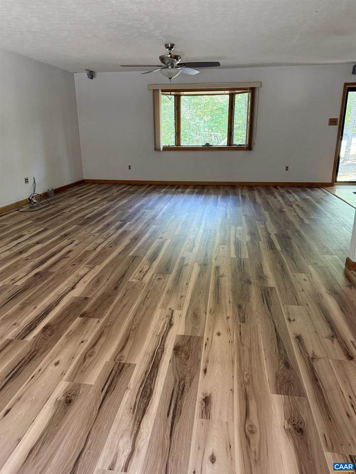 210 Pasture Ln - Photo 1