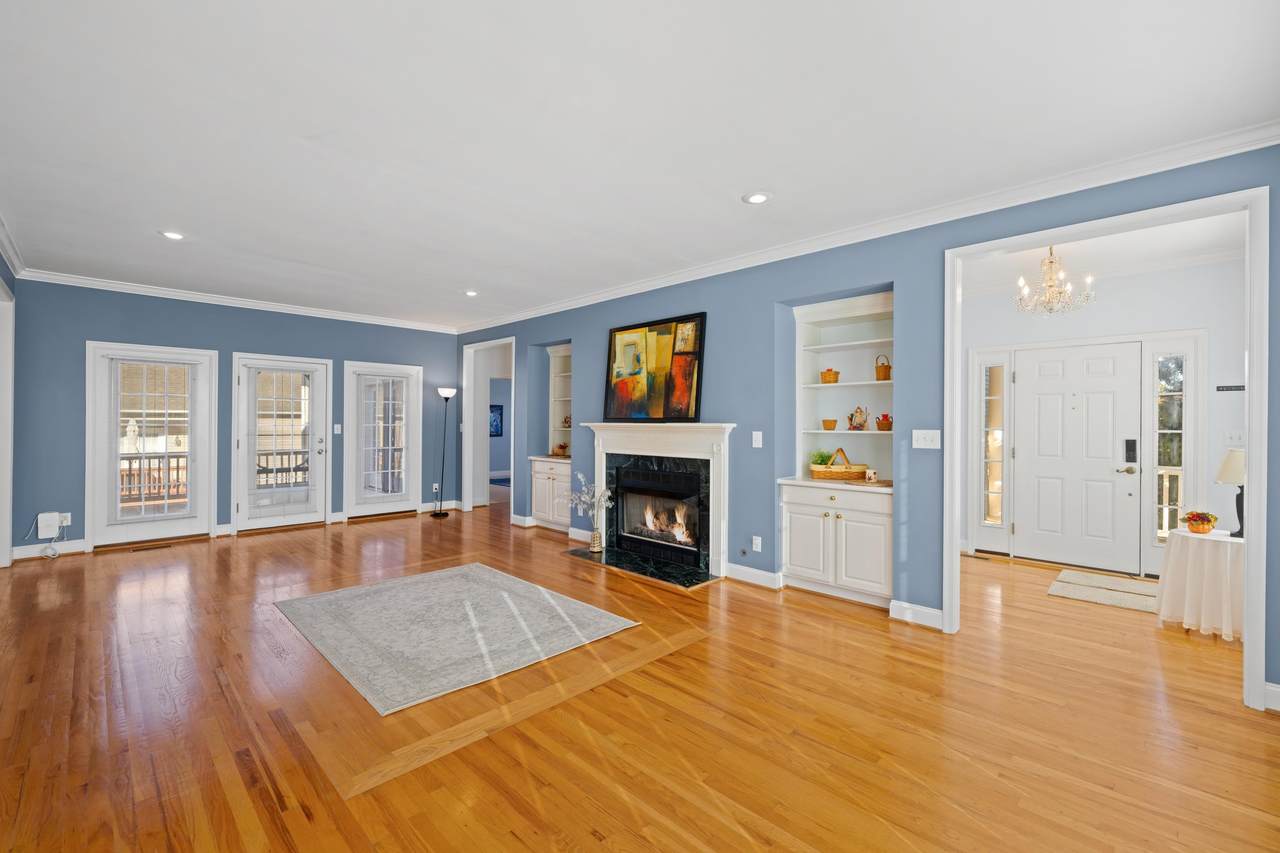 173 Heather Ln - Photo 1