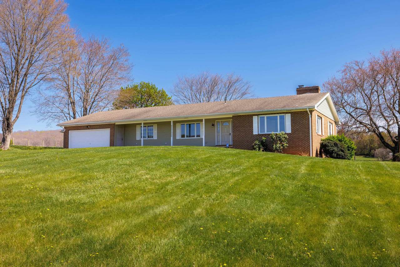 2834 Brownsburg Tpke - Photo 1