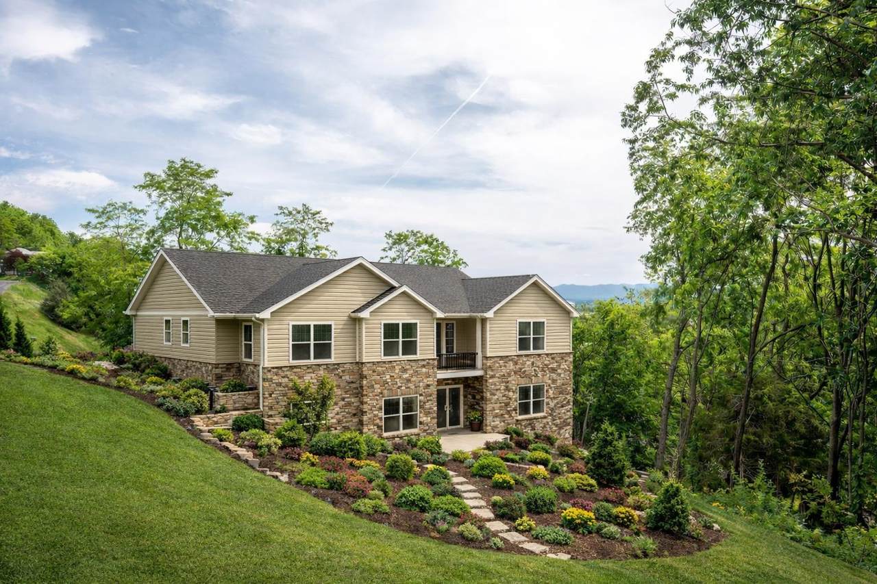  Valley View Dr - Photo 1