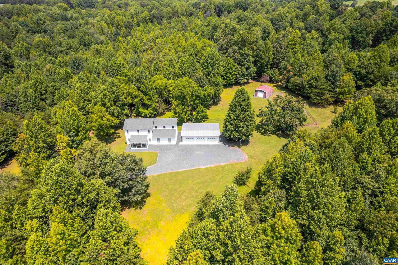 858 Chapel Rd - Photo 1
