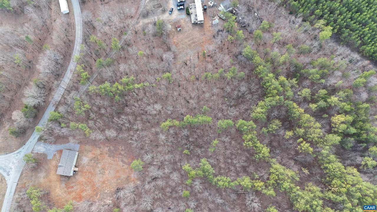 949 Austins Rd - Photo 1