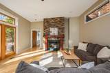 425 Breeze Way - Photo 13