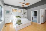 425 Breeze Way - Photo 15