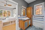 425 Breeze Way - Photo 17