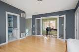 425 Breeze Way - Photo 23