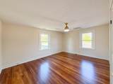 1202 Beverley St - Photo 32