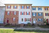 1410 Country Club Ct - Photo 1