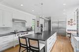 1614 Carriage Dr - Photo 19