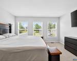 100 Vine St - Photo 15