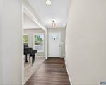 100 Vine St - Photo 5