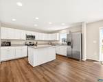 100 Vine St - Photo 7