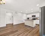100 Vine St - Photo 9