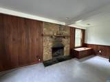 1127 Round Hill Dr - Photo 6