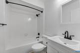 7 Georgetown Green - Photo 34