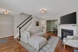 1557 Primrose Ln - Photo 4