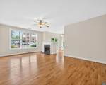 949 Glenwood Station Ln - Photo 11