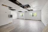 2000 Delphine Ave - Photo 17