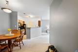 720 Walker Sq - Photo 2
