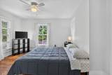 940 Beverley St - Photo 12