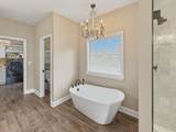 165 Rolling Oaks Dr - Photo 16