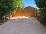 240. Stoneleigh Rd - Photo 69