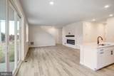1074 Winter Pl - Photo 12