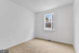 1079 Winter Pl - Photo 19