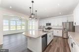 10407 Spotswood Dr - Photo 17