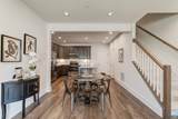 915 Salamander St - Photo 12