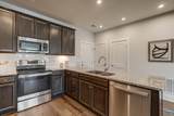 915 Salamander St - Photo 17
