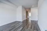 915 Salamander St - Photo 23
