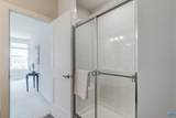 915 Salamander St - Photo 30