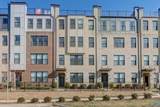 915 Salamander St - Photo 40
