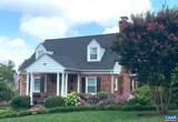 221 Lee Ave - Photo 1