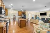 163 Saint Andrews St - Photo 14