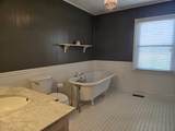 604 Oak Leaf Rd - Photo 17