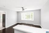 208 Surrey Rd - Photo 11