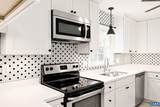 208 Surrey Rd - Photo 6