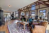 9425 Blackpond Ln - Photo 9