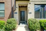 915 Salamander St - Photo 6