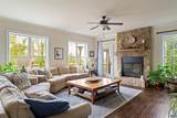 2246 Hyland Ridge Dr - Photo 16