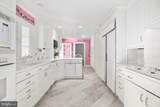 4004 Longwood Dr - Photo 2