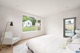 1007 Saint Clair Ave - Photo 26