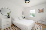 1007 Saint Clair Ave - Photo 34