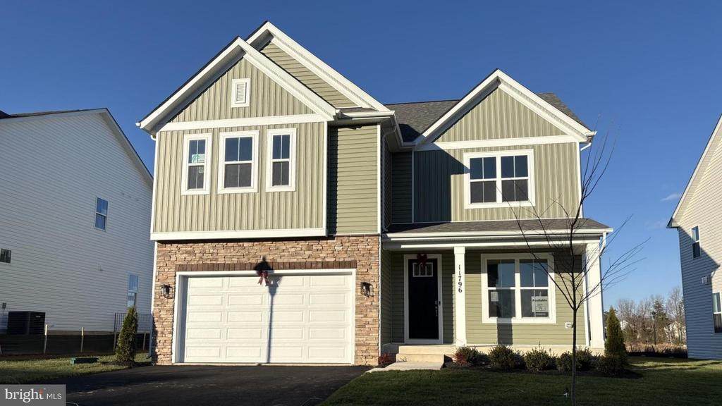 11796 Wales Dr - Photo 1