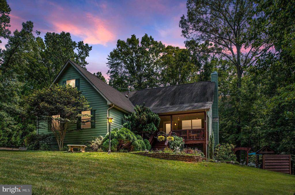 211 Cats Paw Ct - Photo 1