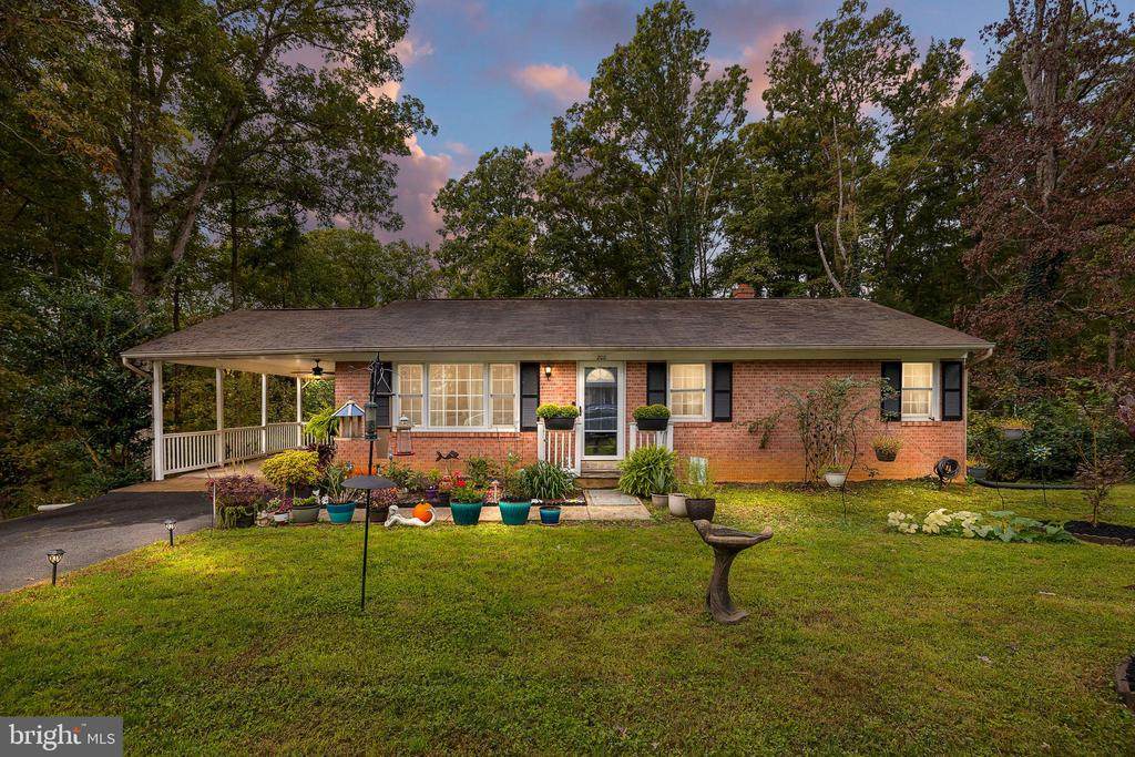 200 Marshall Dr - Photo 1