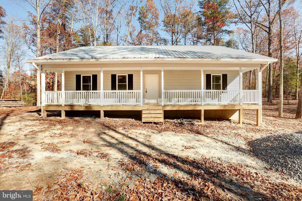 34 Pine Harbour Dr - Photo 1